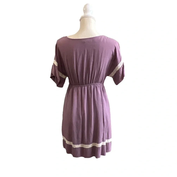 Ya Los Angeles Purple with Off White Lace design pullover dress.  Size small - Picture 2 of 5